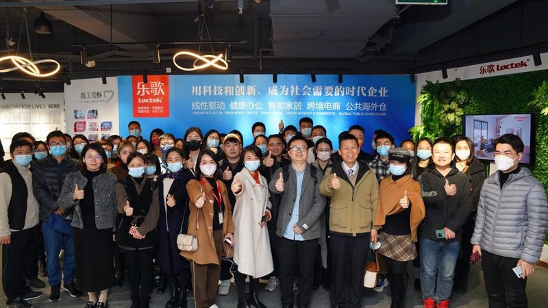 店铺装修定制价格